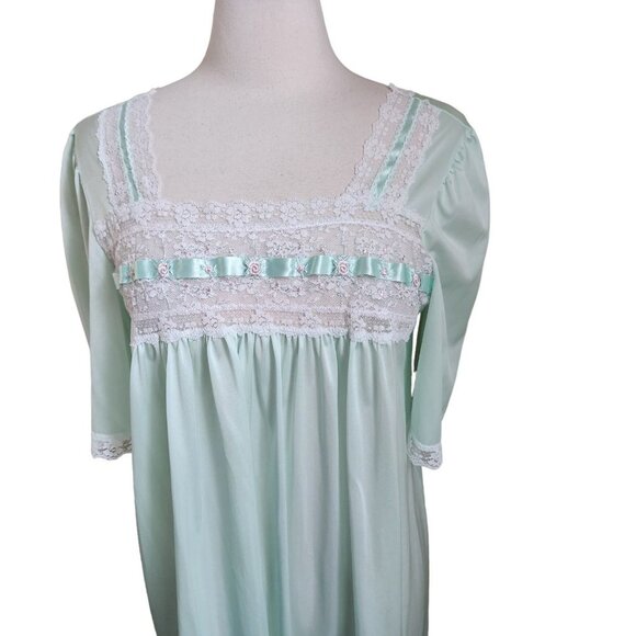 Vintage Nightgown Short Sleeve Nylon Nightie Lorraine Sz M‎ Mint Green Lace NEW - Picture 3 of 16